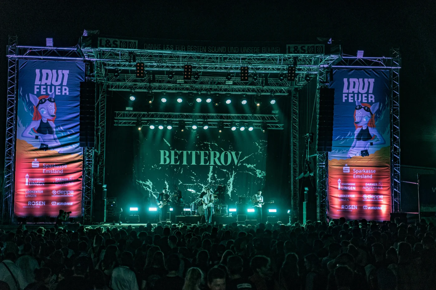 Lautfeuer Festival – scene og publikum
