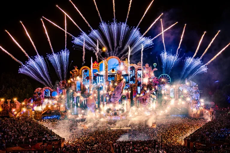Tomorrowland – scene og publikum