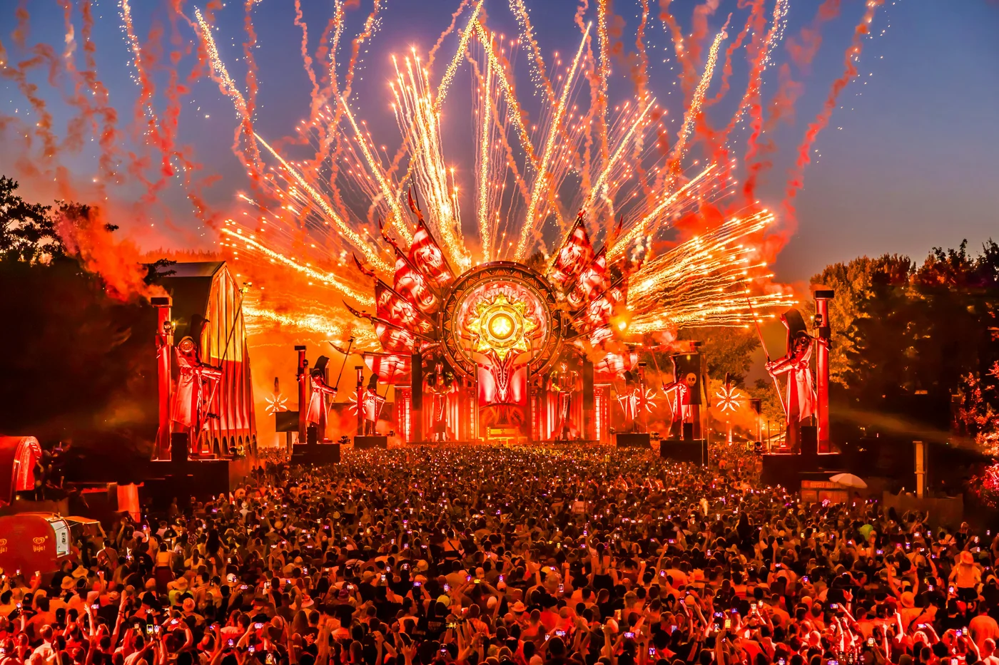 Defqon.1 – scene og publikum